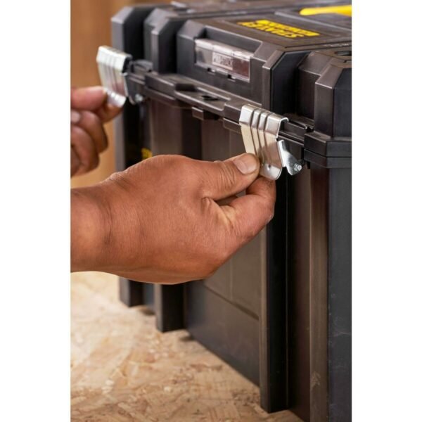 S71019157_8 S71019157_8