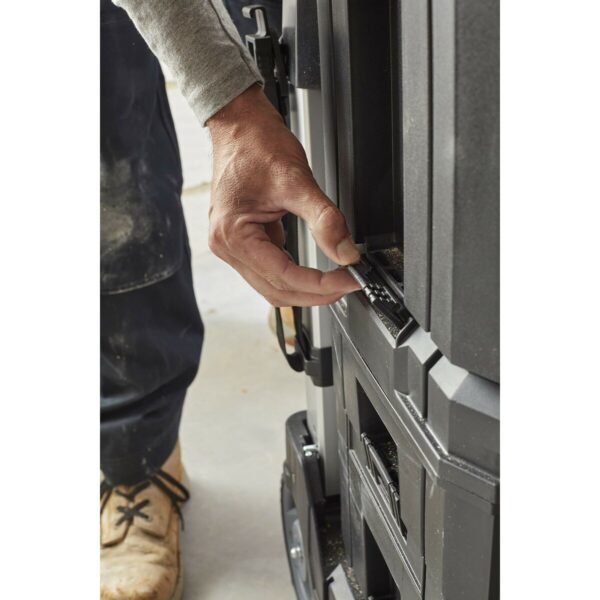 S71019157_9 S71019157_9