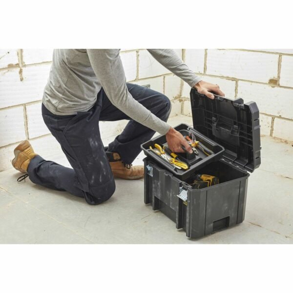 S71019157_11 S71019157_11